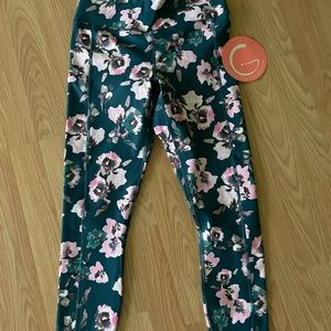 NWT Guru G active legging size S